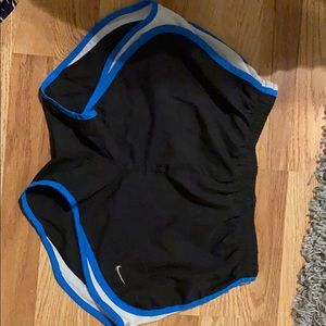 women’s Nike running shorts